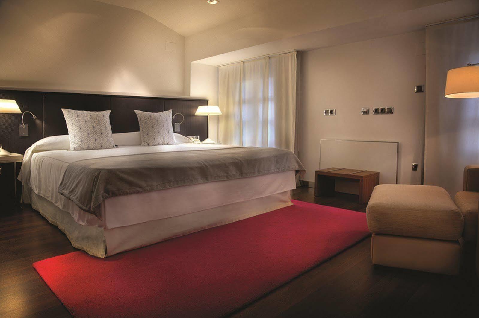 Hotel San Ramon Del Somontano Barbastro Camera foto